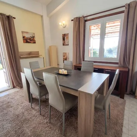 Nyaraló Oliva - 5000m2 Olive Grove - Bbq - Ideal For Families & Groups Erétria