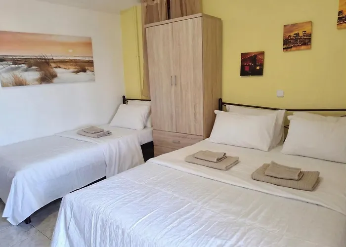 Oliva - 5 Acre Olive Grove - Bbq - Ideal For Families & Groups 度假居 埃雷特里亚